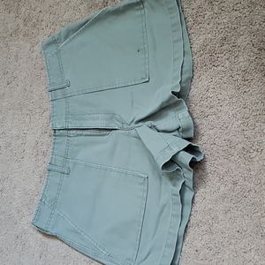 American Eagle cargo style shorts size 10